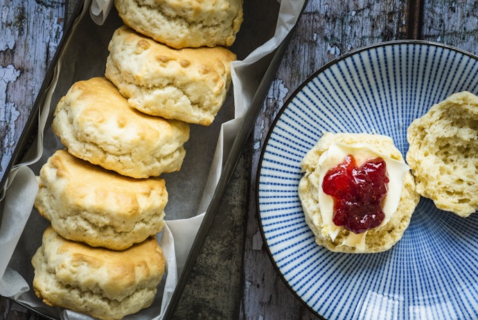 How to Enjoy Your Clotted Cream