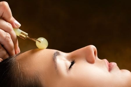 Everything You Need for an Effective Facial Massage