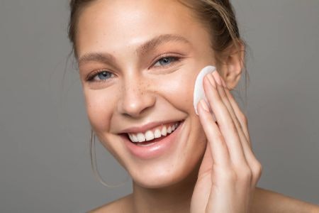 Understanding Oily Skin and How a Toner Can Help