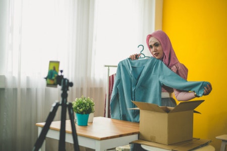 How to Sell Clothes on an App