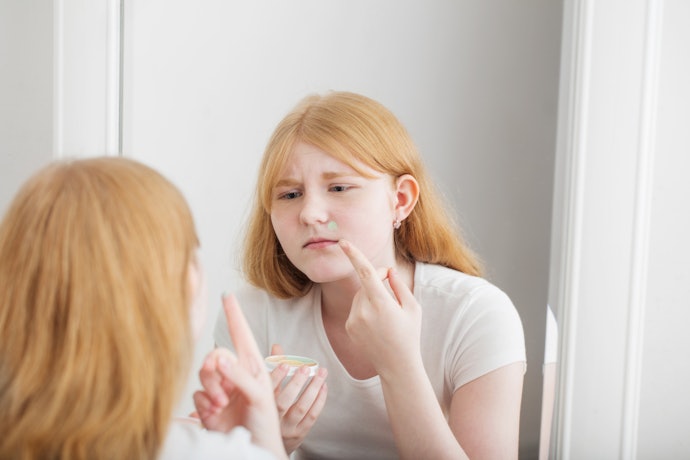 What Is Green Concealer and How Do You Use One?