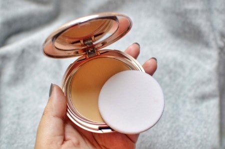What Is a Setting Powder?