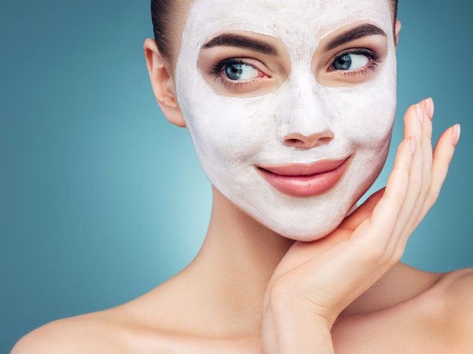 What Are the Benefits to Using a Peel-off Mask?
