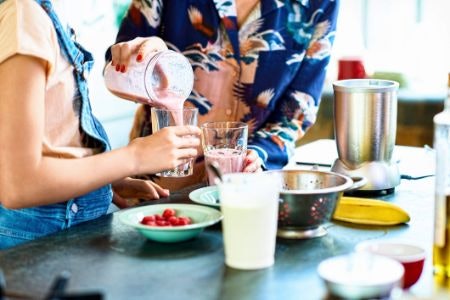 An Easy Frozen Fruit Smoothie Recipe
