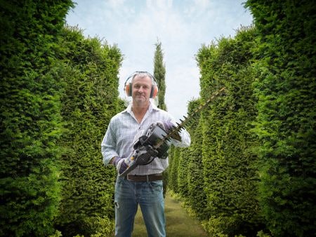 Tips on how to safely use and maintain your hedge trimmer