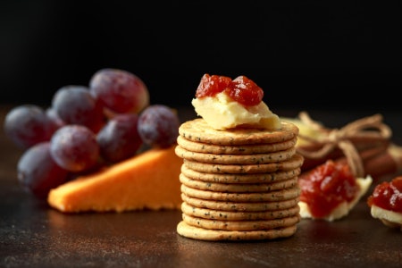 Delicious Crackers and Cheeses for Your Chutney