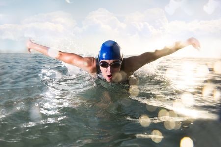 Open Water Goggles Allow Swimmers to See Clearly in Outdoor Conditions