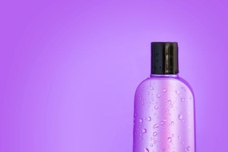 What Is a Purple or Colour-Correcting Shampoo?