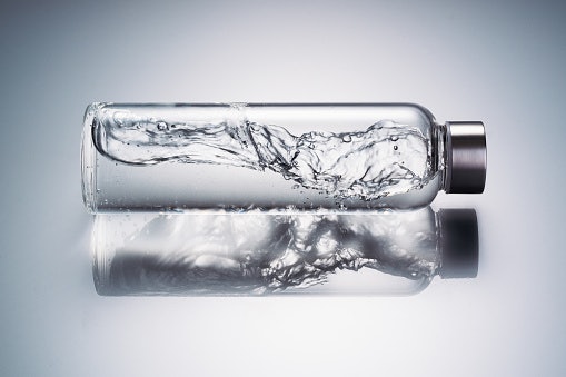 The Benefits of Using a Glass Water Bottle
