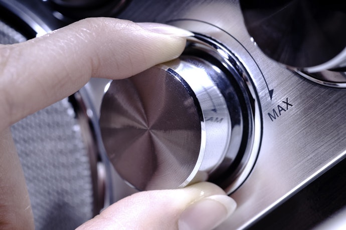 Check That the Sound Output of the Projector Is Around 4 Watts for More Dynamic Audio
