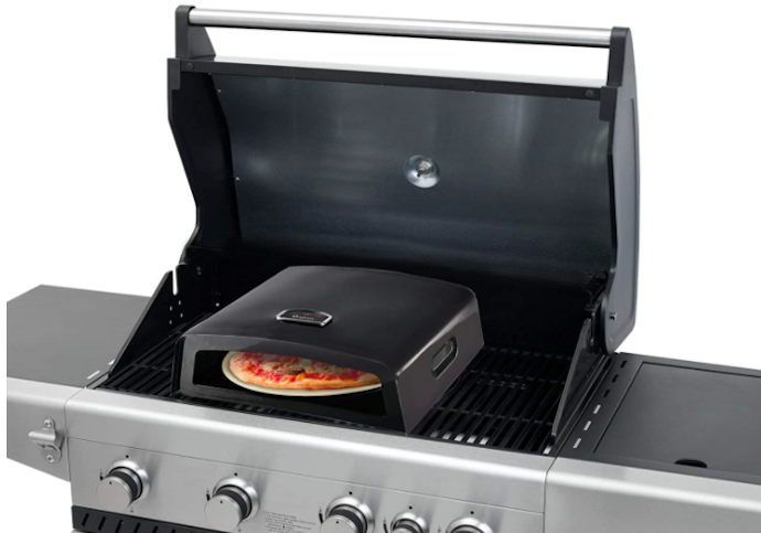Choose Between a BBQ Box or an Assembled Oven Depending on Whether You’ll Be Enjoying Pizzas at Home or Away