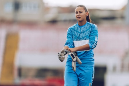 Don't Forget the Back of the Glove – Neoprene, EVA or High Foam Are Best