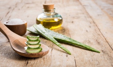 If You Have Tired or Itchy Feet, Choose a Cream With Tea Tree Oil, Peppermint or Aloe Vera