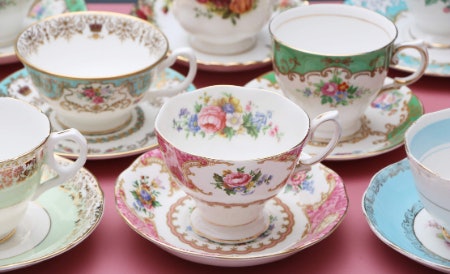 What Material Is the Dinnerware Made From? Each Material Has Its Own Unique Properties