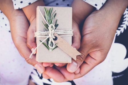 Spending on a Budget? A Meaningful Gift Needn't Cost a Lot