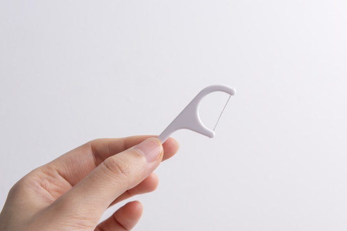 Use Picks With Ribbon Floss if You Have Sensitive Teeth
