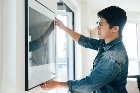 Frame It in the Right Way: Consider Thickness and Colour