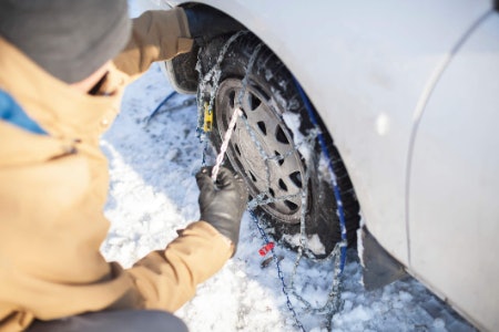 Most Snow Chains Measure 165 - 285mm: Consider the Width of Your Tyres and the Space Between the Spokes