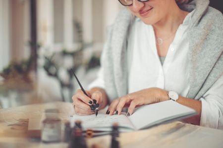 Oblique Holders May Look Strange but They Provide More Comfort Than a Straight Pen