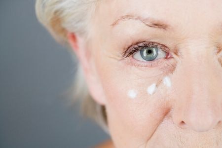 Pick a Broad Spectrum Sunscreen That Contains Both UVA and UVB Protection