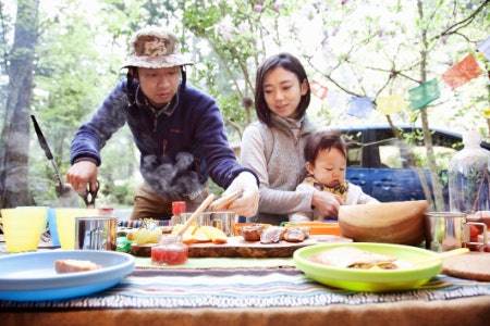 Select Dinnerware Made From a Durable, Easy-Clean Materials like plastic, melamine, enamel and bamboo