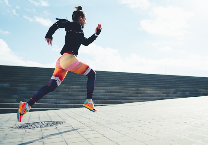 Select a Lighter Shoe That Weighs Between 200 - 300 g for a Weightless Feeling