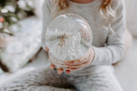 Decide Between a Classic Winter Theme or Something More Personalised Depending on Who You’re Buying For