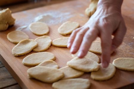 The Thickness of the Dough Is Crucial : Pick a Pasta Maker With Three or More Thickness Settings
