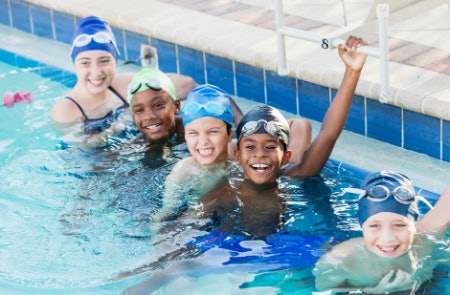 Check the Recommended Age of Each Kid's Swimming Cap