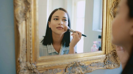 Make Sure Your Setting Powder Can Last up to 8 Hours if You Don’t Want to Re-Apply It
