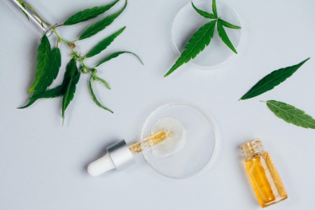 Check for Key Ingredients Such as Plant Extracts, Green Tea and Salicylic Acid for Added Skincare Benefits
