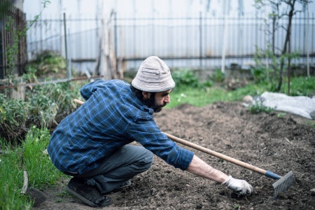 Make Sure You’re Comfortable by Picking the Right Length Rake