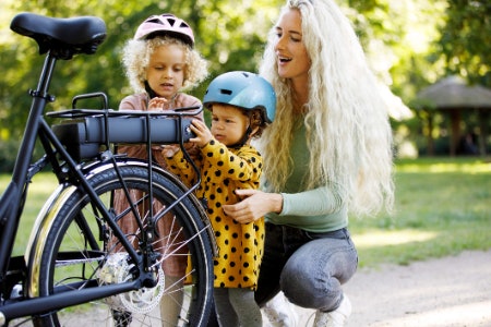 Decide Between a Low-Cost Standard Bike to Keep Fit and an Easy-to-Use Electric Bike for Longer Trips