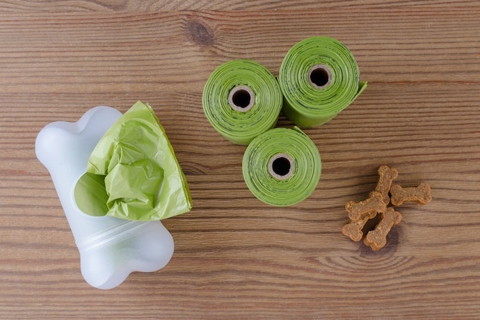Consider a Roll of 50 Bags or More to Save Money