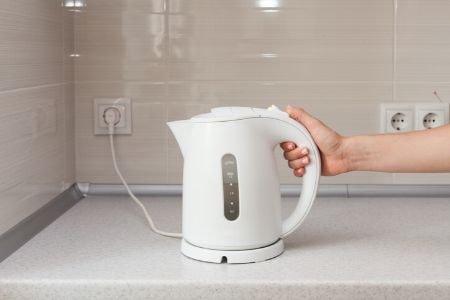 Buy an Electric Kettle Over a Stove Top Kettle for Better Functionality and Less Limescale