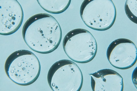 If Your Skin Is Oily, Look for Moisturising Ingredients That Don't Exacerbate Oiliness Like Hyaluronic Acid