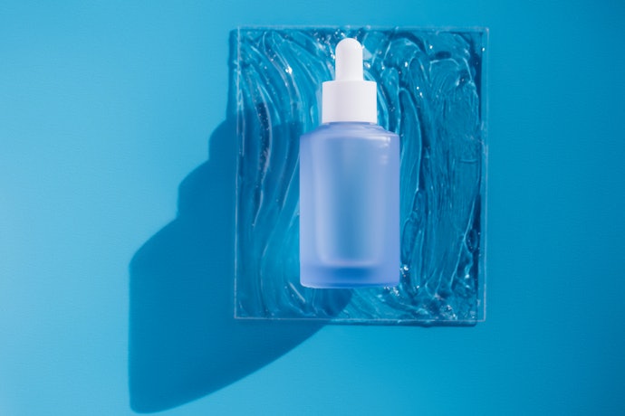 Look For Anti-ageing Ingredients Like Retinol, BHA and Hyaluronic Acid