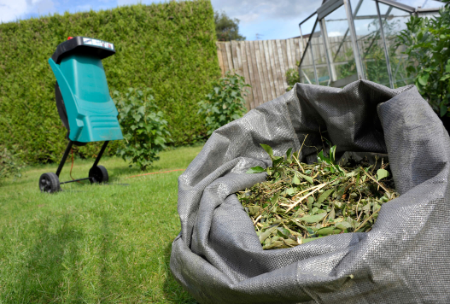 Check the Maximum Diameter and Waste Bag Size: 40-45 mm and 40 Litres Will Be Safe and Efficient
