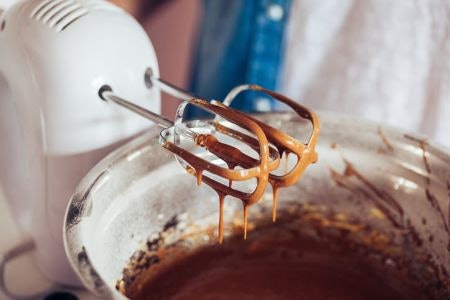 Choose a Hand Mixer That Has the Attachments You Need