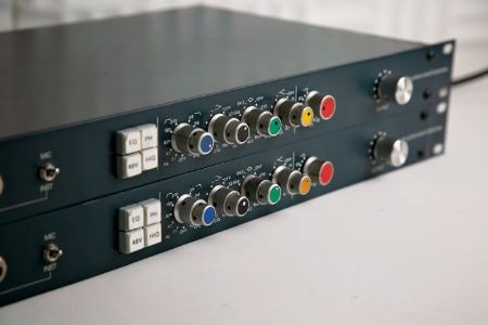 Make Sure Your Turntable Comes With a Phono Preamp to Strengthen the Signal for Audio Output