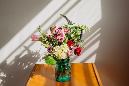 Pick a Bouquet in a Suitable Price Range: For Small Gestures, Less Is More, but Opt for £40+ if You Want Luxury
