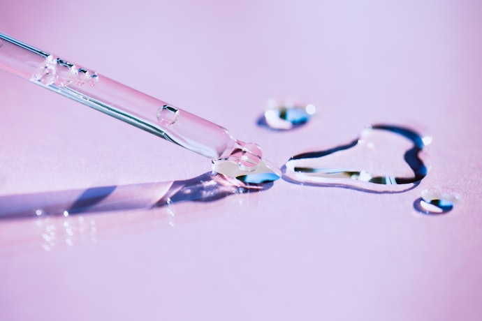 Serums With AHAs, BHAs, Lactic Acid, Ascorbic Acid or Retinol Should Be Used in the Evening as They Can Increase the Skin’s Sensitivity to the Sun