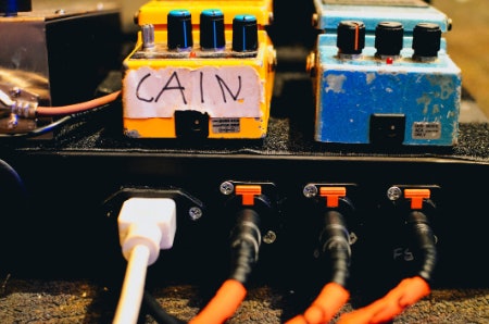 Choose a Pedalboard With Power Supply Mounting for Quick and Convenient Assembly