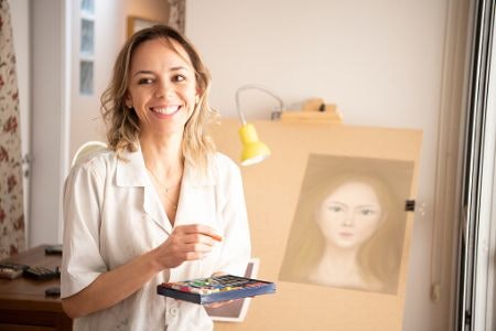Experienced Artists Should Select Soft Pastels, While Beginners May Prefer Medium or Hard Pastels