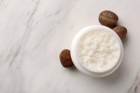 Look For Conditioning Ingredients Such as Avocado Oil, Shea Butter and Vitamin E to Combat Dryness From Bleaching
