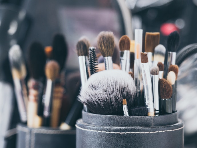 10 Best Makeup Brush Holders 2023 Uk