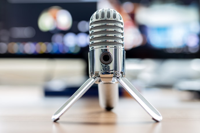 Choose a Cardioid Mic for Front Facing Video ASMR Content and Podcasting