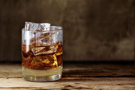 Big Ice Cubes Melt Slowly so Won’t Dilute Drinks; Trays With Many Small Cubes Are Best for Groups