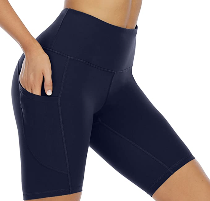 Look Out for Added Features Such as Pockets and Reflective Strips