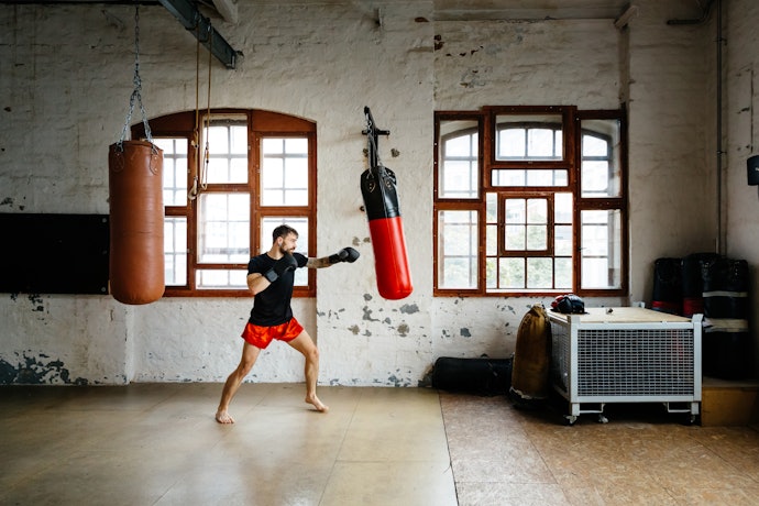 Choose a Heavy, Cylindrical Bag for Improving Technique, or a Teardrop Bag for Tactics and Close Strikes
